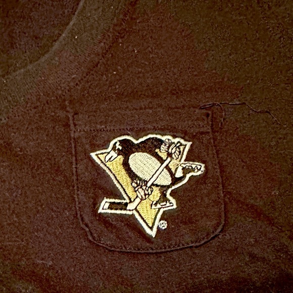 Touch By Alyssa Milano NHL Pittsburgh Penguins Black Tee w/ Gold Back Zipper EUC - Picture 4 of 10